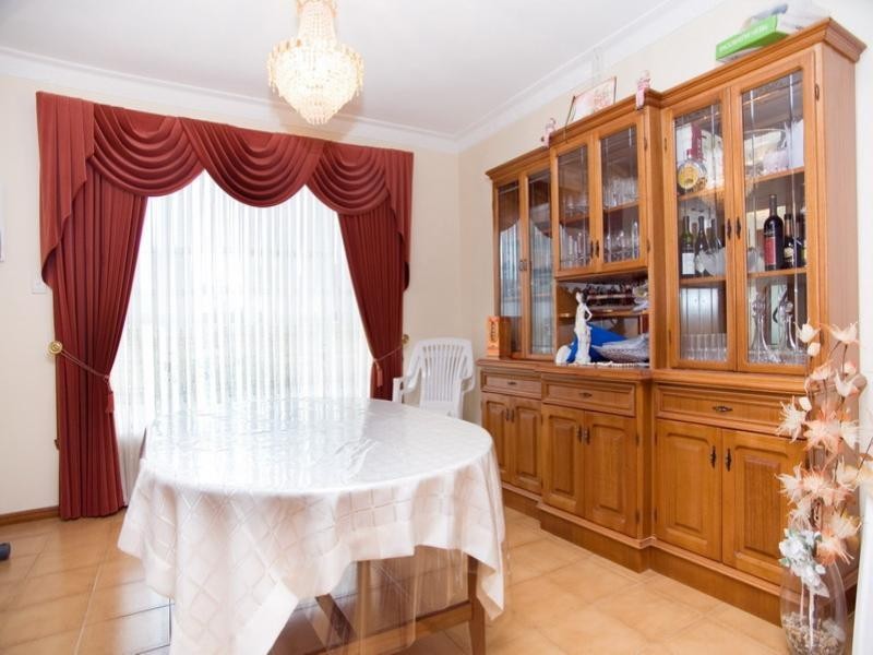 6 Capri Court, Reservoir VIC 3073