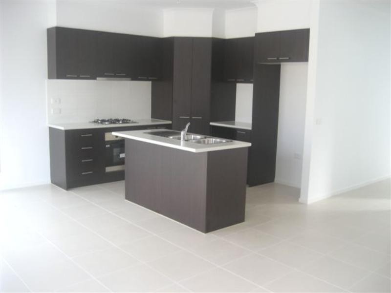 1/1 Farmhouse Boulevard, Epping VIC 3076