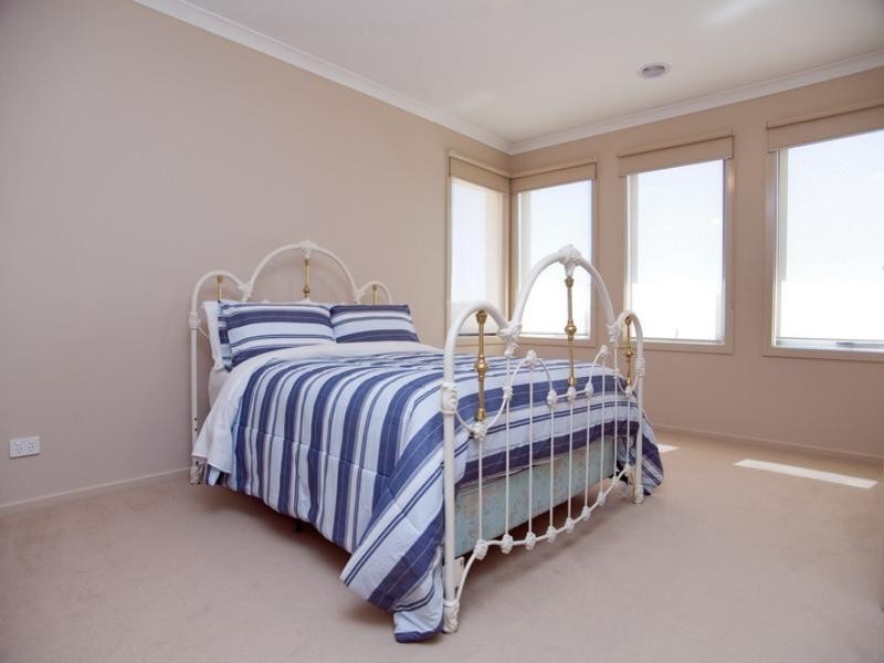 27 Woodridge Crescent, Doreen VIC 3754