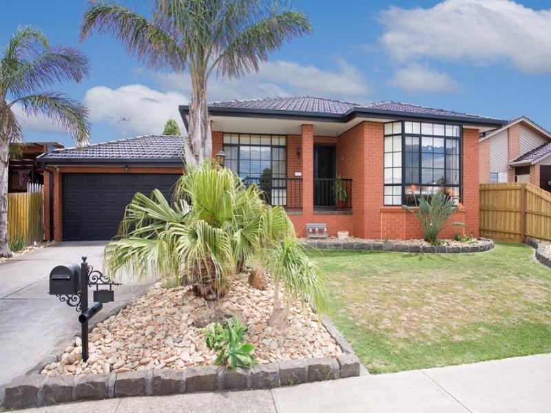 2 Silverthorn Court, Mill Park VIC 3082
