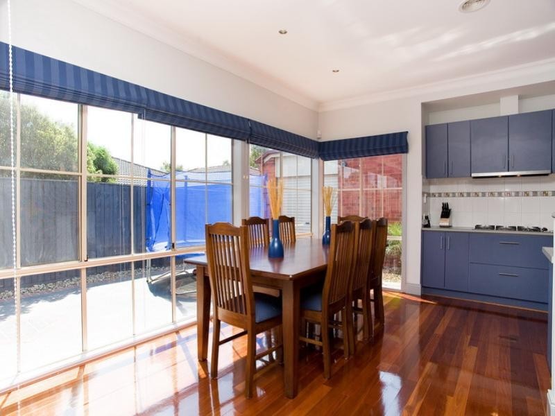 5 Featherpark Terrace, South Morang VIC 3752