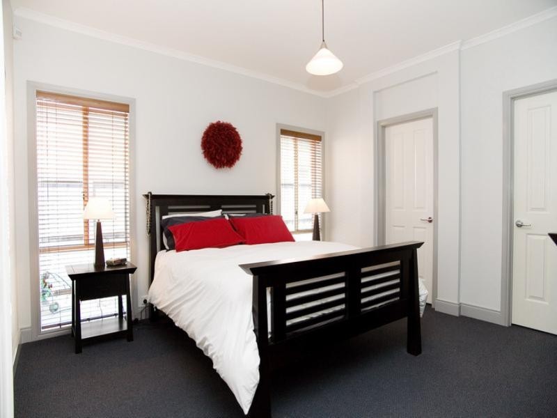 5 Featherpark Terrace, South Morang VIC 3752