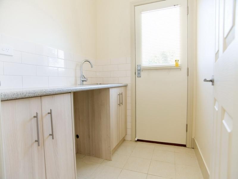 67A Banff Street, Reservoir VIC 3073