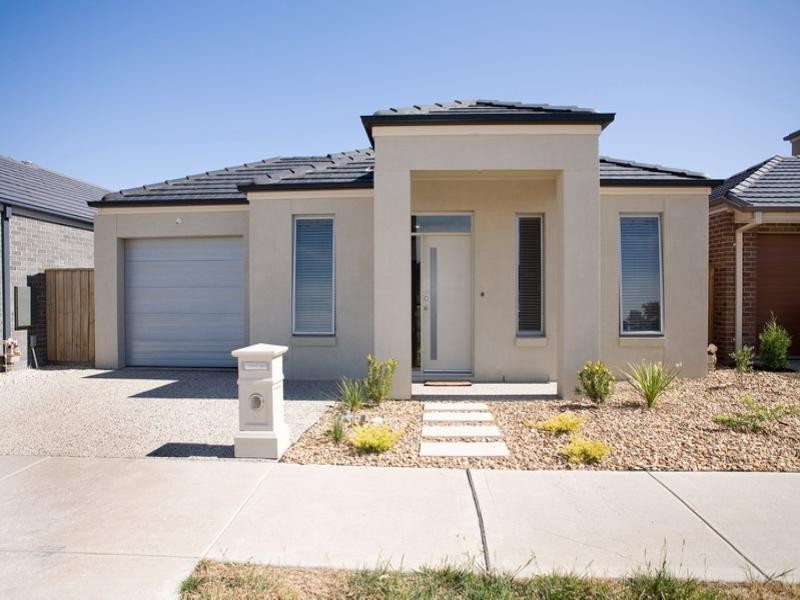 4 Alhambra Drive, Epping VIC 3076