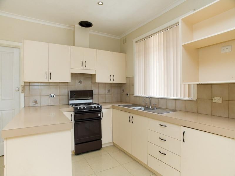 4 Raimeno Street, Lalor VIC 3075