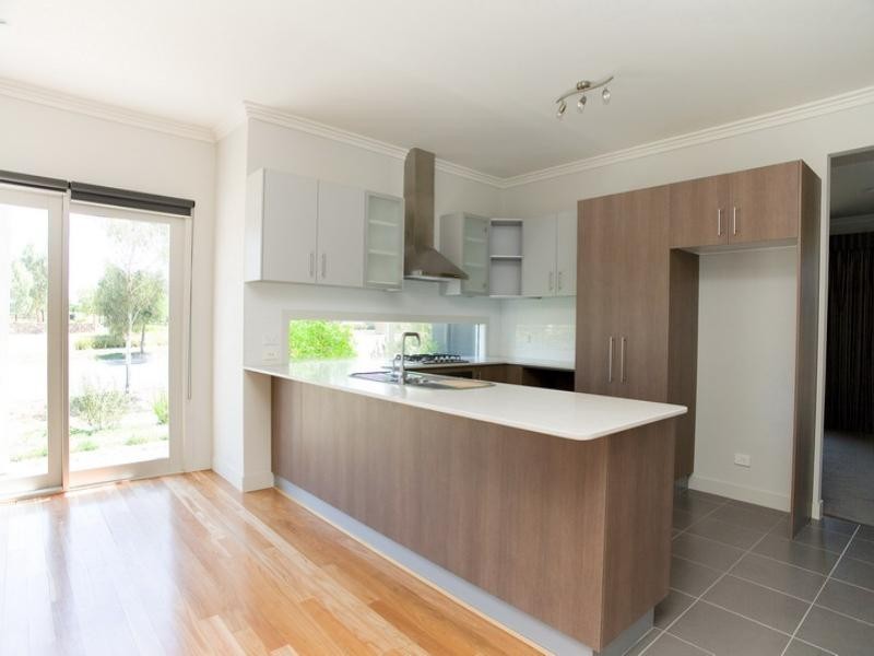 18 McKillop Avenue, Epping VIC 3076