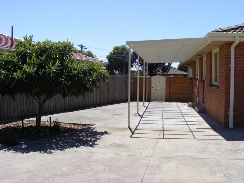 3 Almond Court, Thomastown VIC 3074