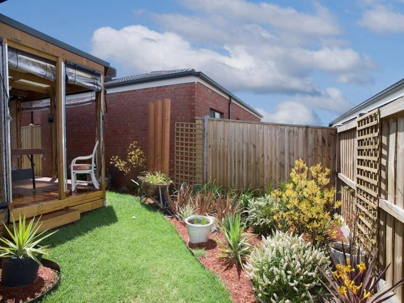 8 Creeds Farm Lane, Epping VIC 3076
