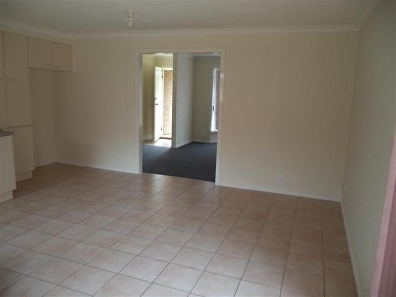 1/14 Teneriffe Close, Epping VIC 3076