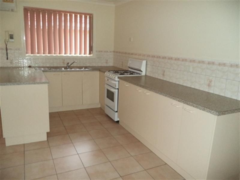 1/14 Teneriffe Close, Epping VIC 3076