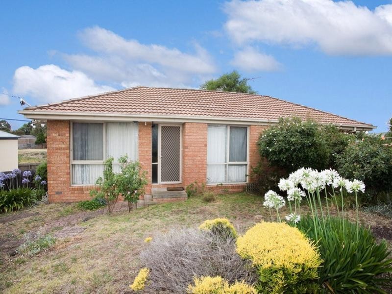 7 Dorrington Court, Mill Park VIC 3082