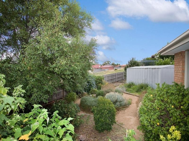 7 Dorrington Court, Mill Park VIC 3082