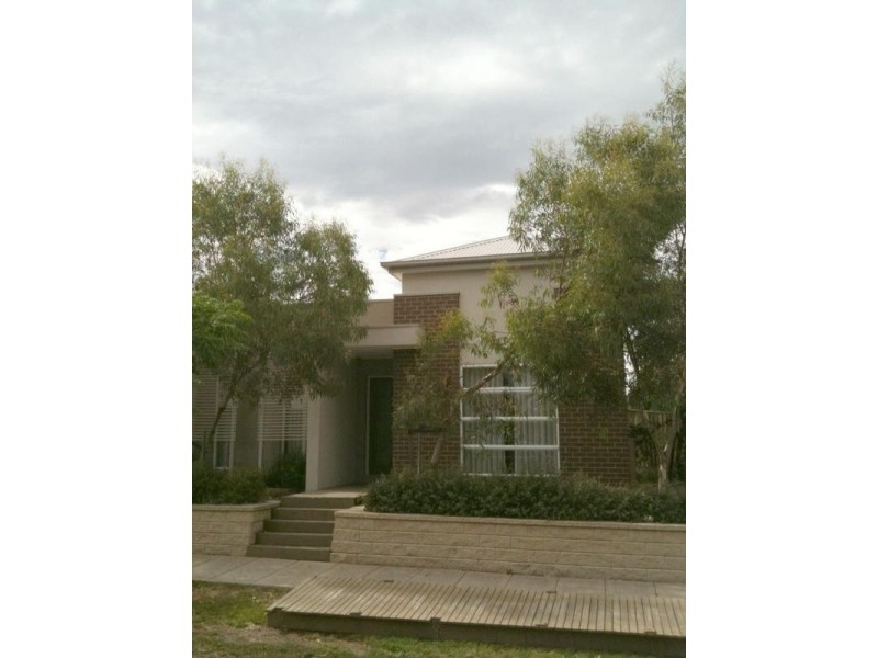 13 McKillop Avenue, Epping VIC 3076