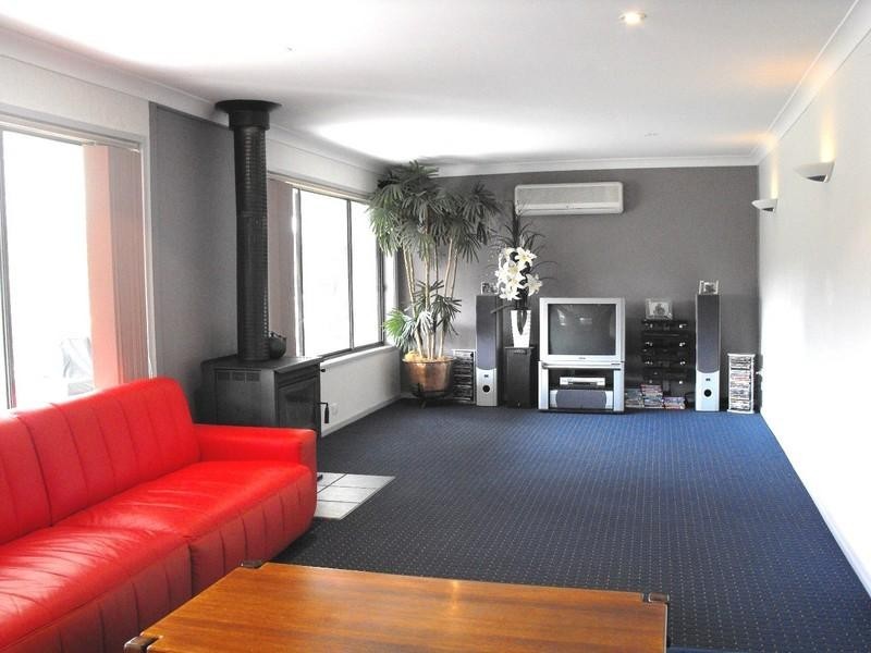 274 Cookes Road, Doreen VIC 3754