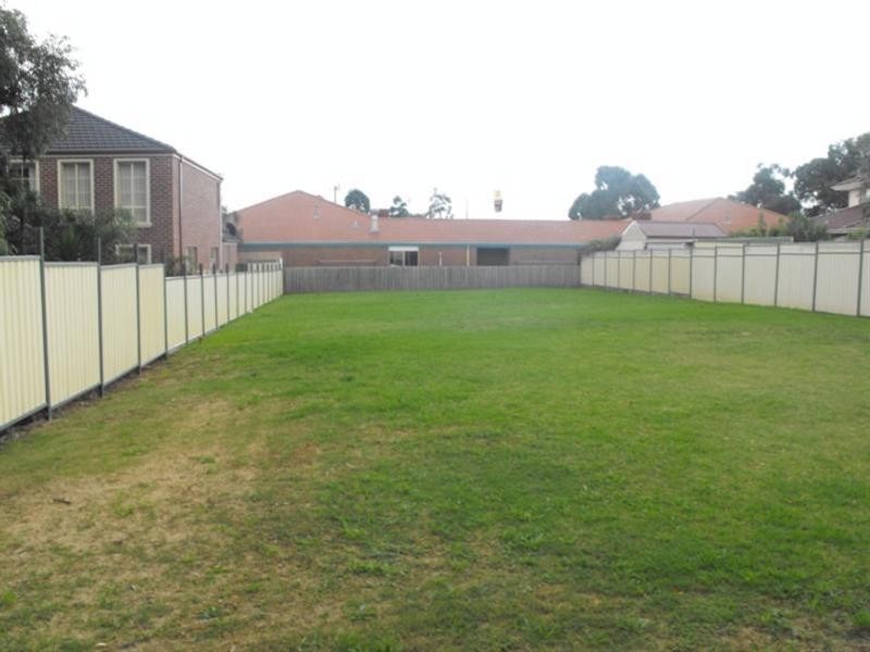 8 Norland Court, Mill Park VIC 3082