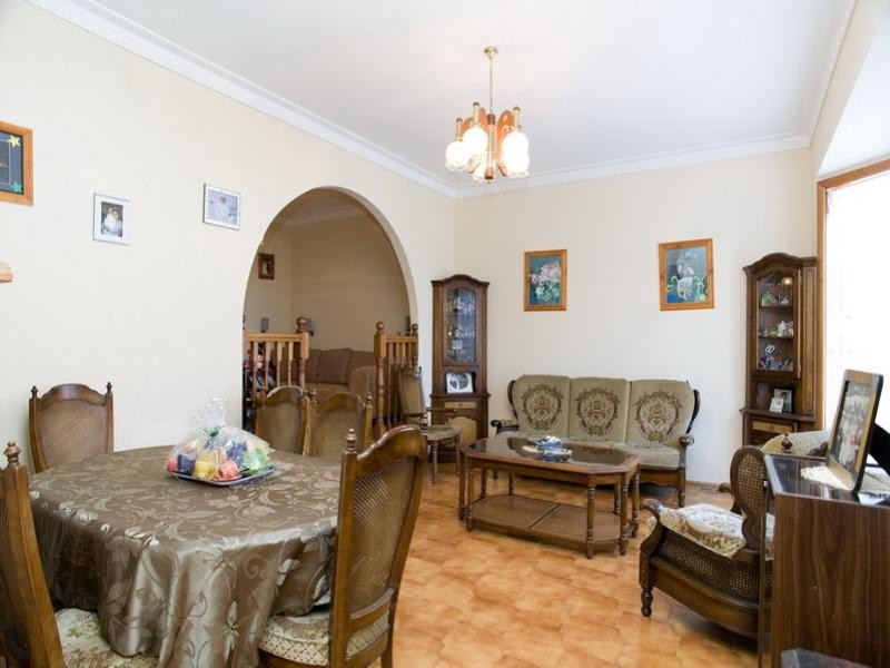 9 Rustic Court, Thomastown VIC 3074