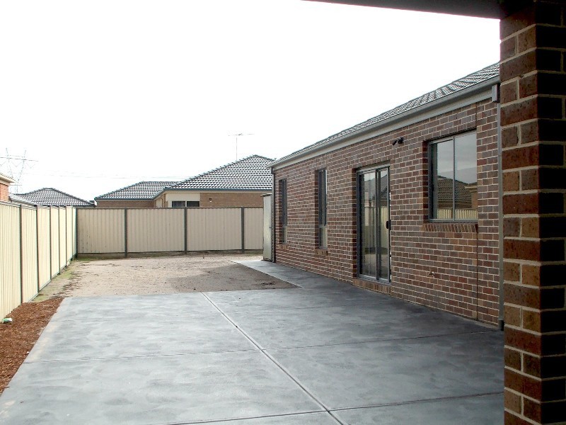 6 Crane Avenue, Epping VIC 3076