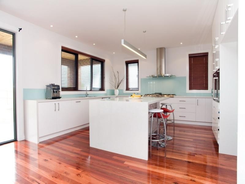 38 Tara Valley Crescent, Doreen VIC 3754