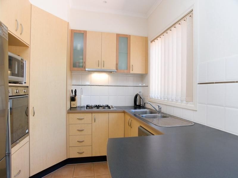 4 Flame Crescent, South Morang VIC 3752