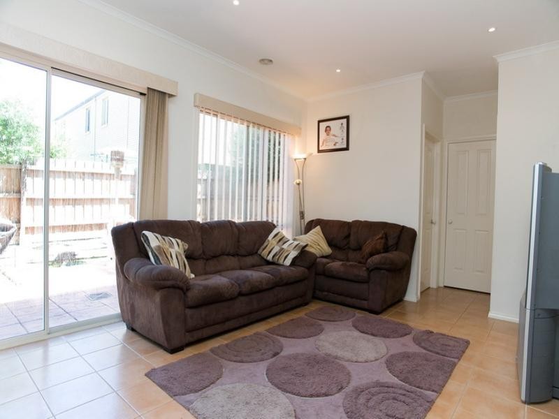 4 Flame Crescent, South Morang VIC 3752