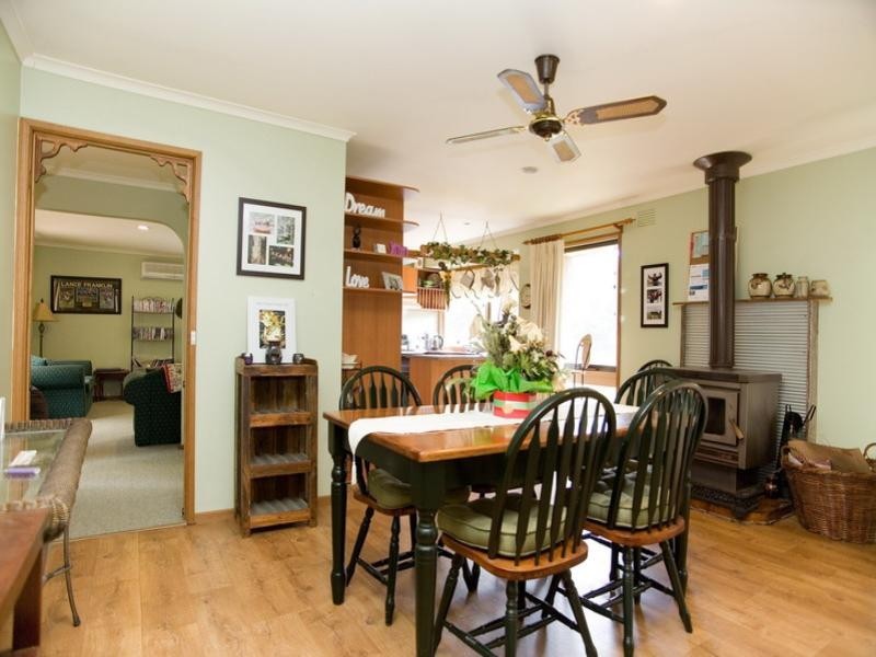 9 Silvercreek Road, Flowerdale VIC 3658