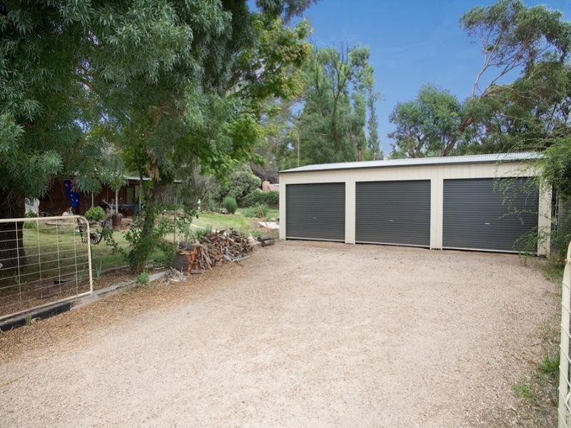 9 Silvercreek Road, Flowerdale VIC 3658