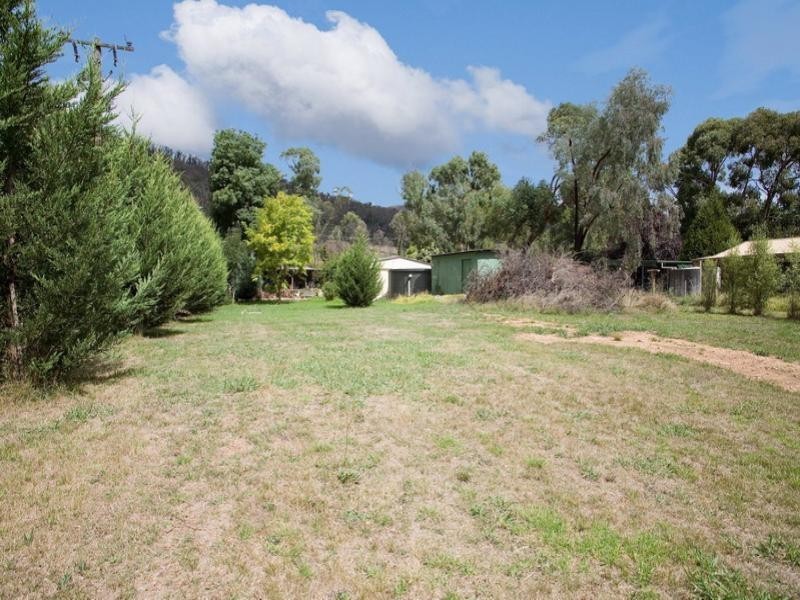 9 Silvercreek Road, Flowerdale VIC 3658