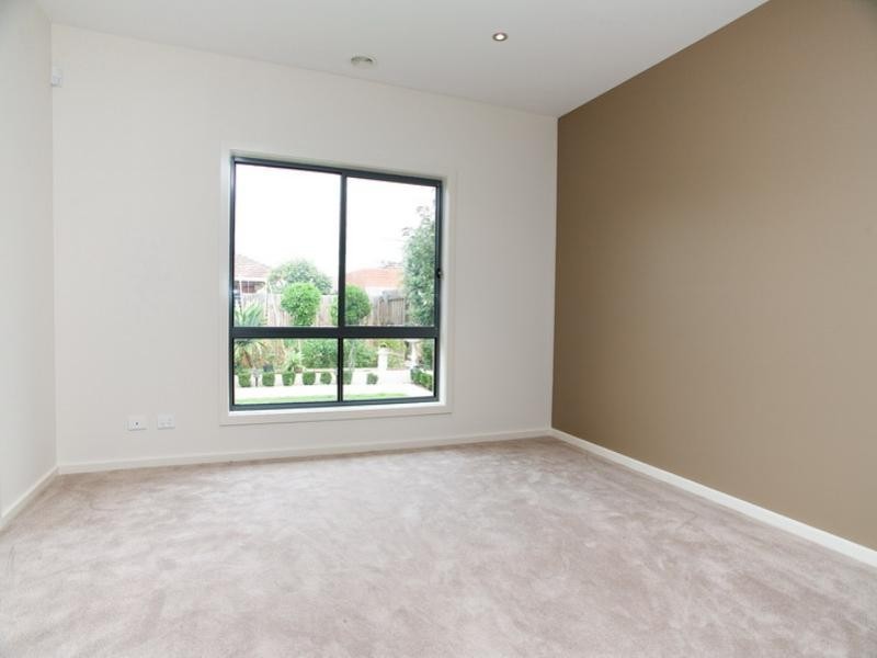 45 Kay Avenue, Lalor VIC 3075