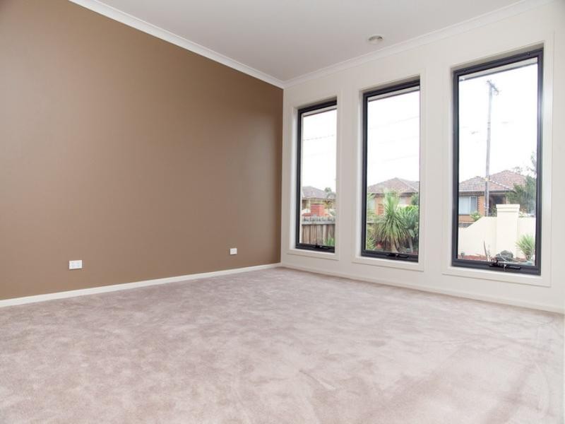 45 Kay Avenue, Lalor VIC 3075