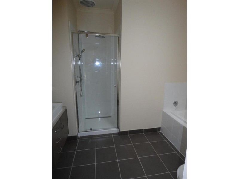 32 Gammage Boulevard, Epping VIC 3076