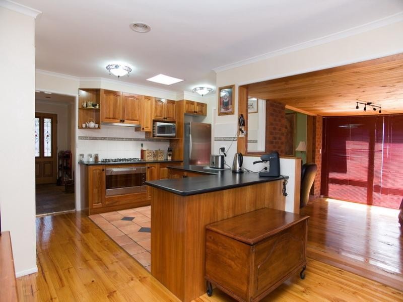 91 Peppercorn Parade, Epping VIC 3076