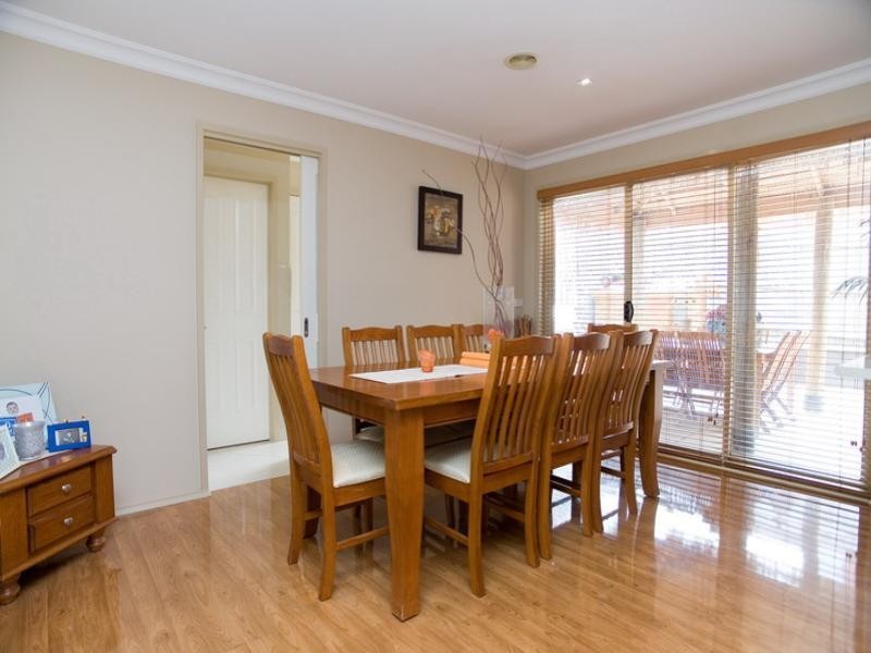 9A Lazar Grove, South Morang VIC 3752