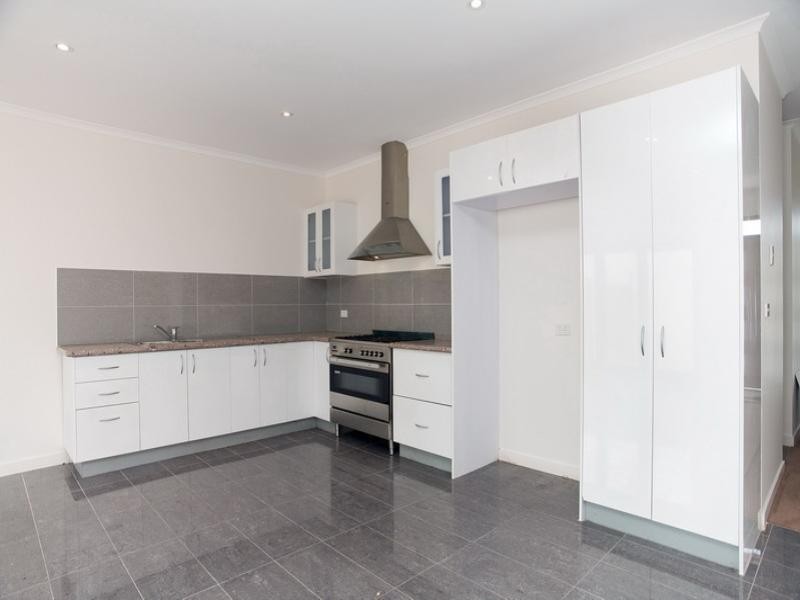 10 Reedy Lake Mews, Epping VIC 3076