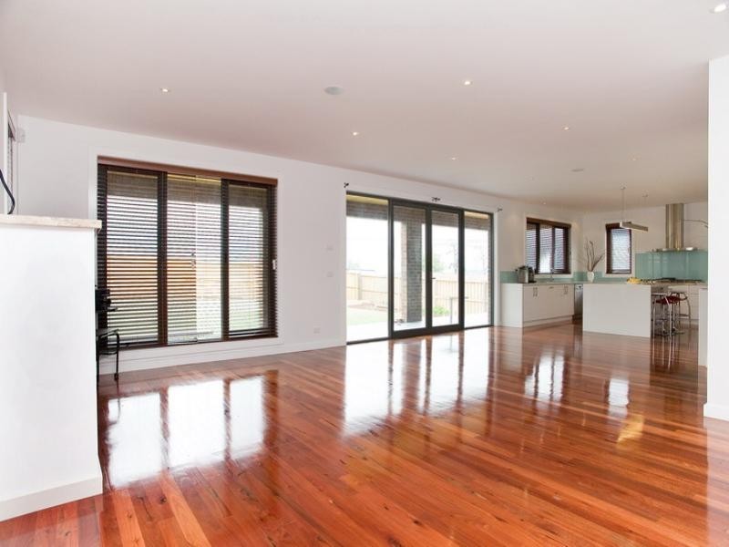 38 Tara Valley Crescent, Doreen VIC 3754