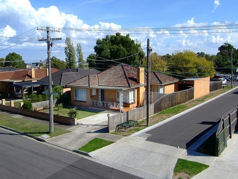 21 Thomas Street, Thomastown VIC 3074