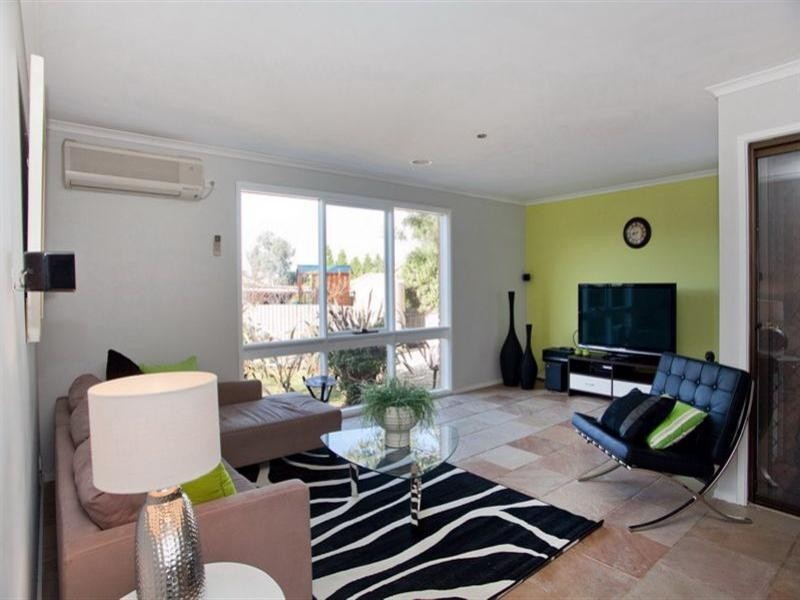 9 Pisani Court, Mill Park VIC 3082