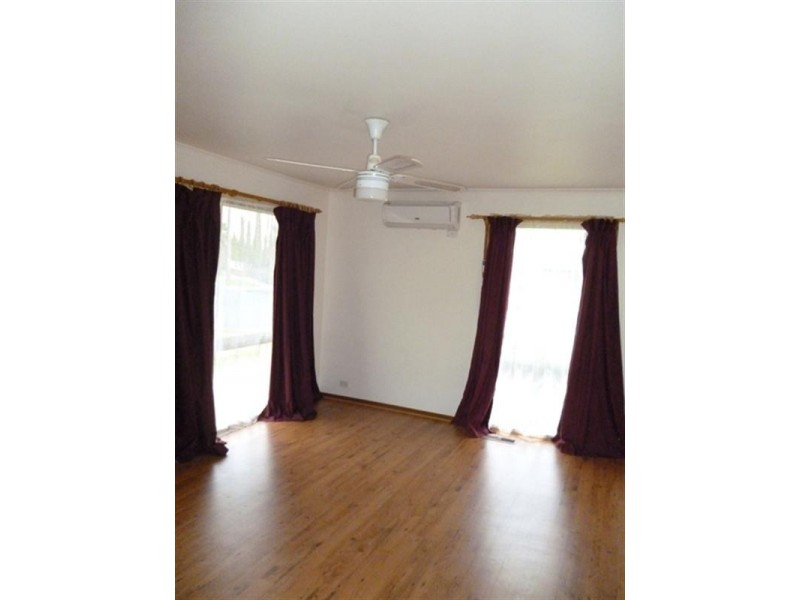 7 Dorrington Court, Mill Park VIC 3082