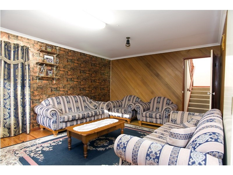 2 Sherwood Drive, Thomastown VIC 3074