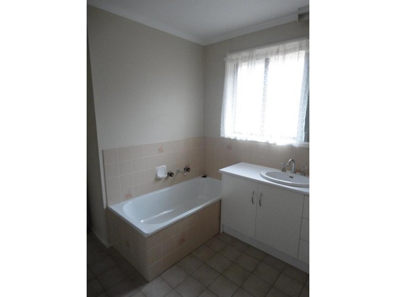 14 Bellevue Court, Mill Park VIC 3082