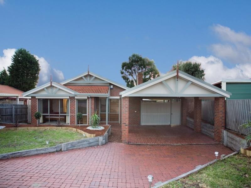 25 Bowman Drive, Mill Park VIC 3082