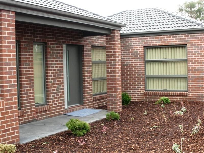 16 Arum Walk, Mernda VIC 3754