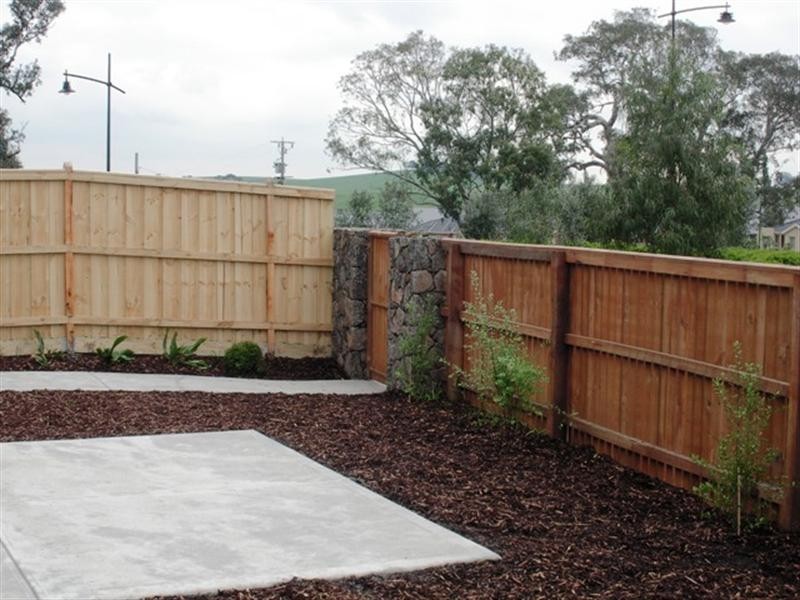 16 Arum Walk, Mernda VIC 3754