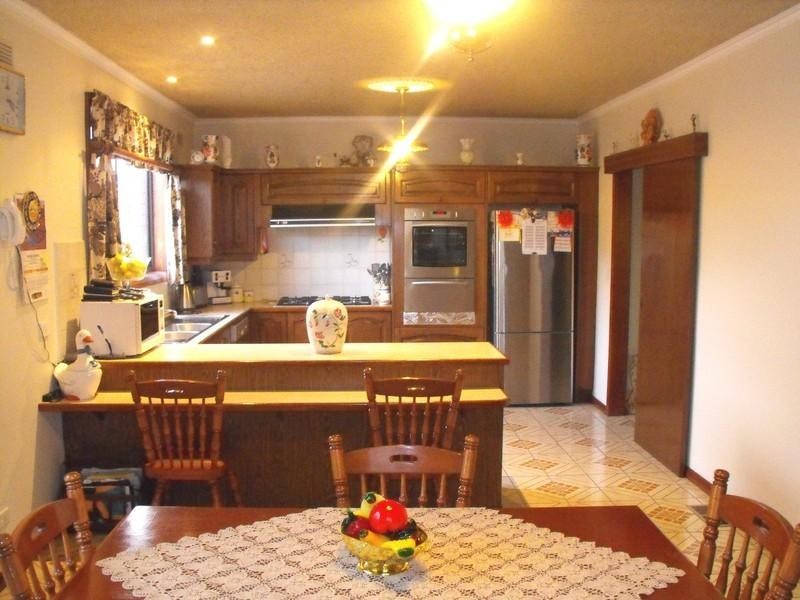 13 Sherwood Drive, Thomastown VIC 3074