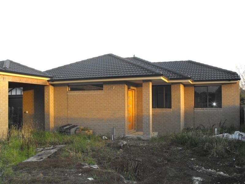 2/79 Cyprus Street, Lalor VIC 3075