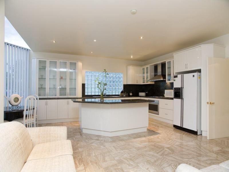 6 Hovea Court, Mill Park VIC 3082