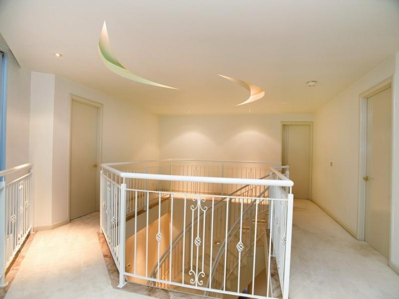 6 Hovea Court, Mill Park VIC 3082