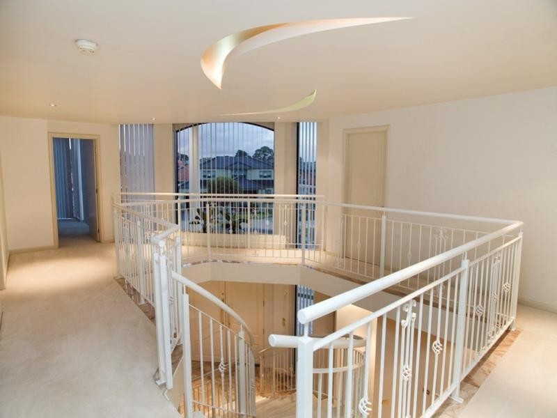 6 Hovea Court, Mill Park VIC 3082