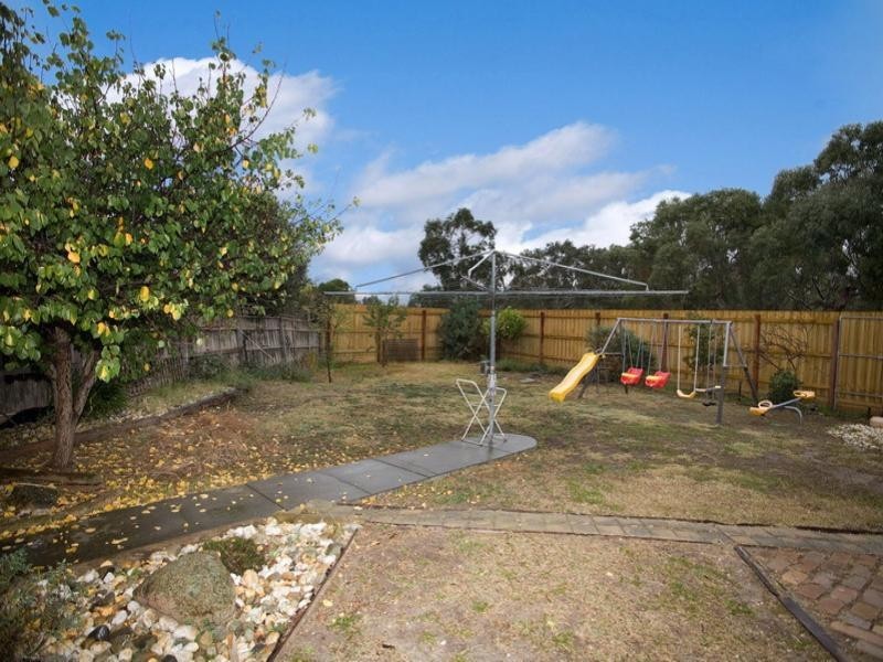 12 Westleigh Court, Mill Park VIC 3082