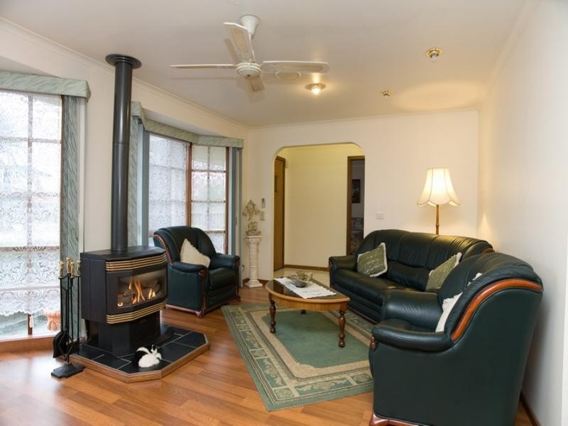 12 Westleigh Court, Mill Park VIC 3082