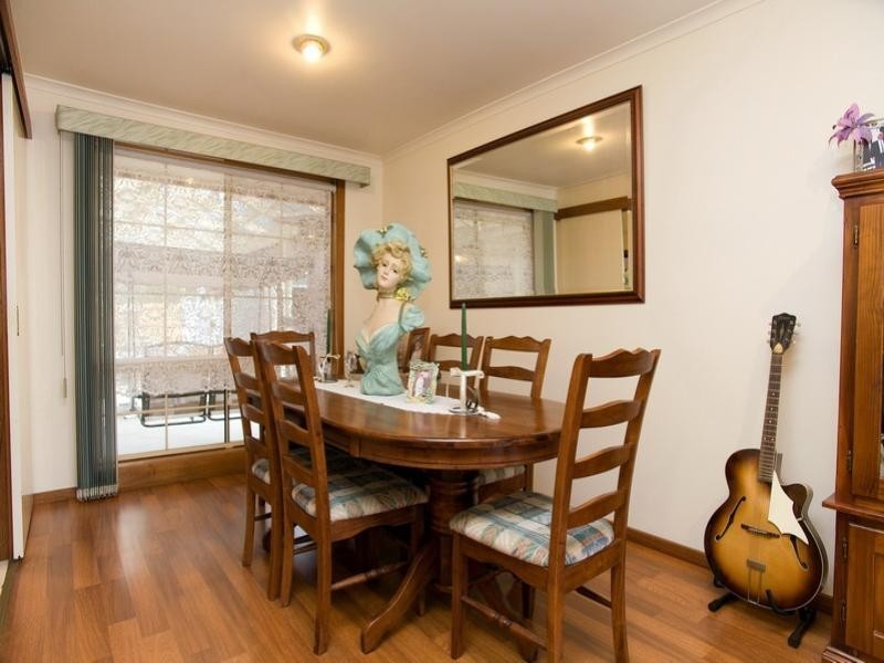 12 Westleigh Court, Mill Park VIC 3082